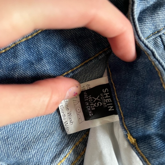 Wide leg Designed Jeans - Picture 3 of 3